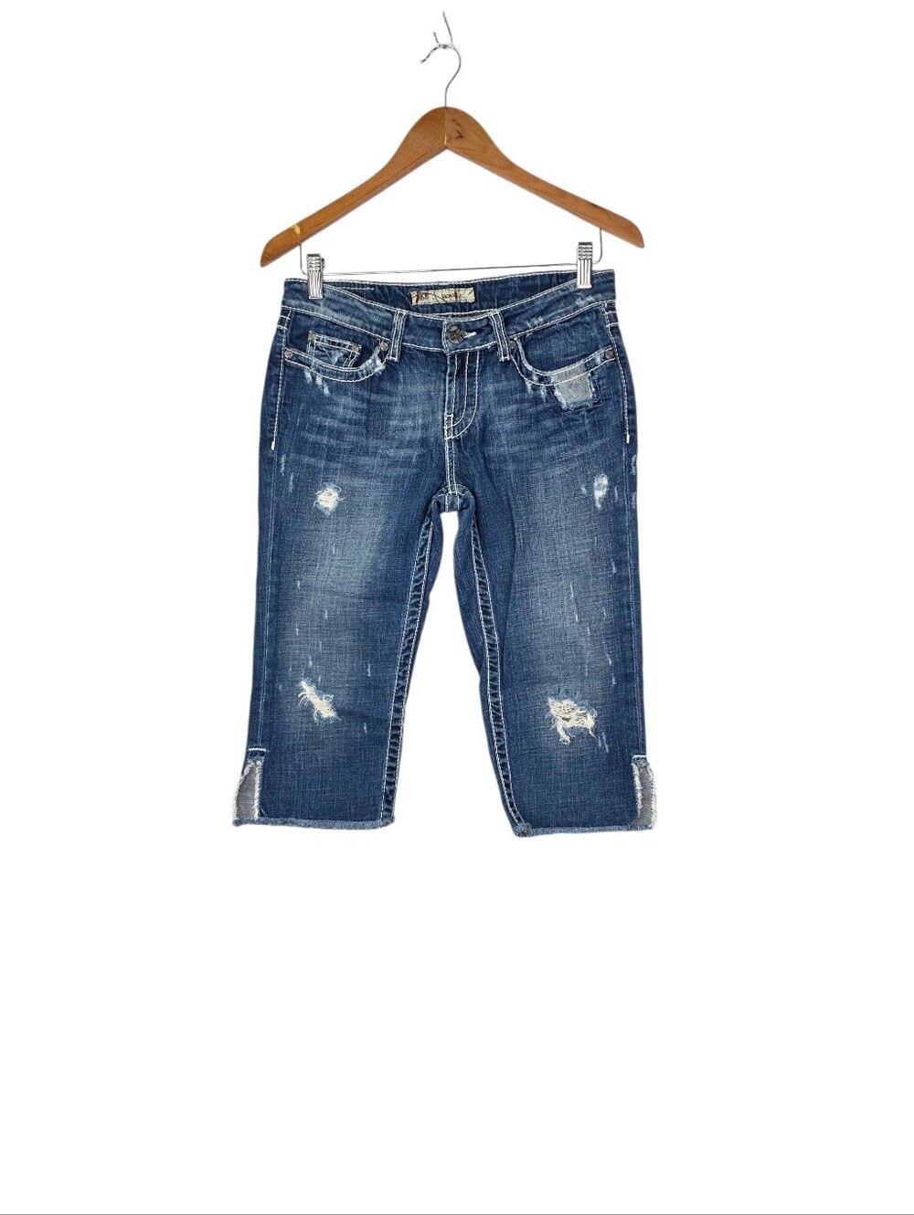 BKE Reese Women's 28 Stretch Bermuda Pedal Pushers Distressed Shorts Low Rise